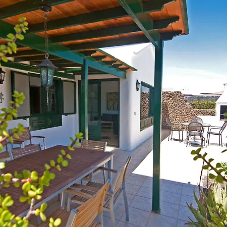 Casa Palmeras, Punta Limones, Playa Blanca, Lanzarote Vakantiehuis *